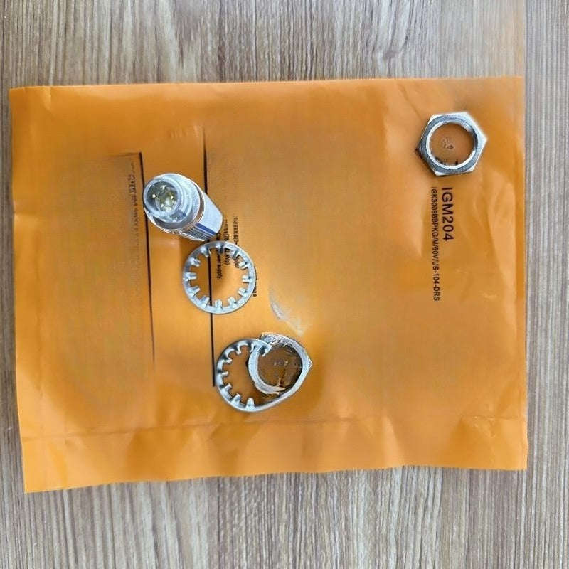 IGM204 Proximity Switch 10...60VDC 200mA 8mm For IFM