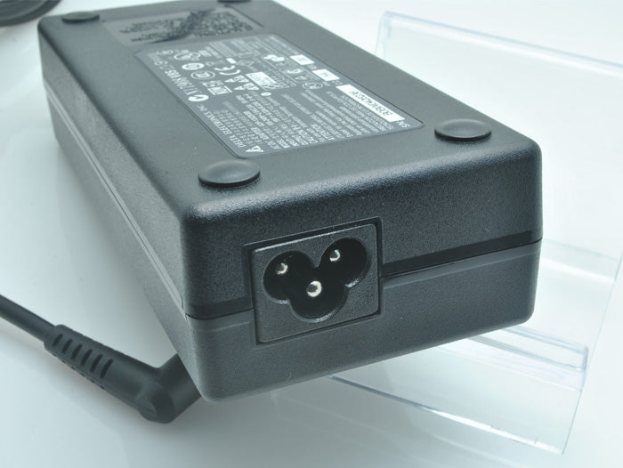 Laptop Ac Power Adapter For Shenzhou Ares K610C K660D K650D i5 i7 Z6 laptop power adapter charger