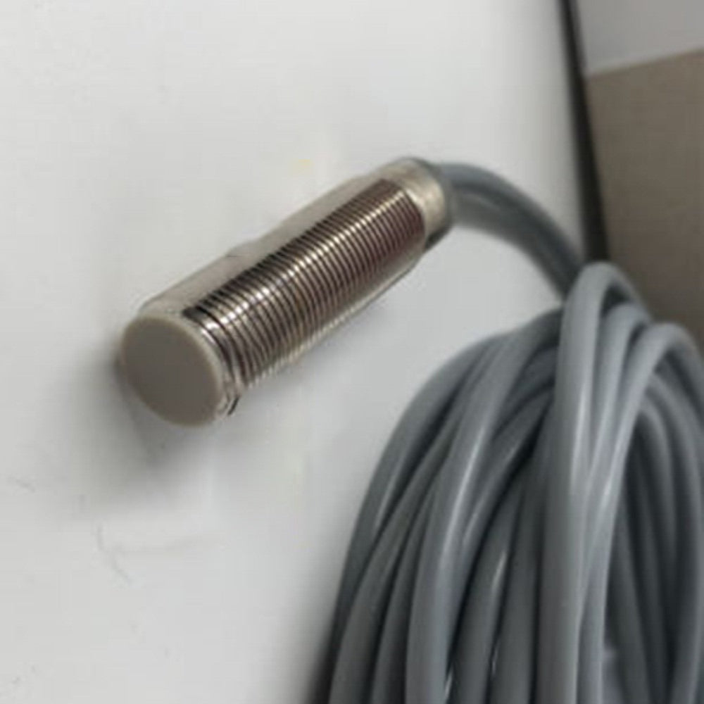 1PC  Proximity Switch Sensor  For IFR205
